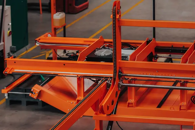 Wirex Lasterampe HD Bred 10m stokklengde Stokkmagasin 4 m. Kjededrift på armer 