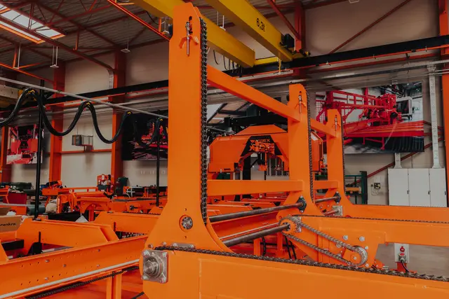 Wirex Lasterampe HD Bred 10m stokklengde Stokkmagasin 4 m. Kjededrift på armer 