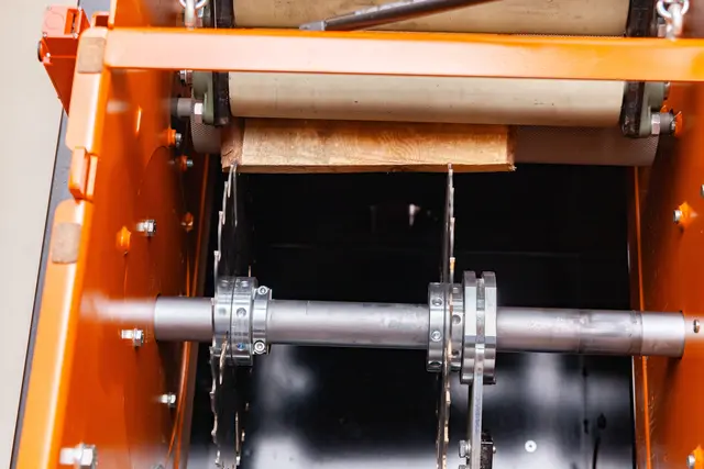 WM EG350 Kantverk, 2 blad 18,5 kW elmotor, 2-20min 