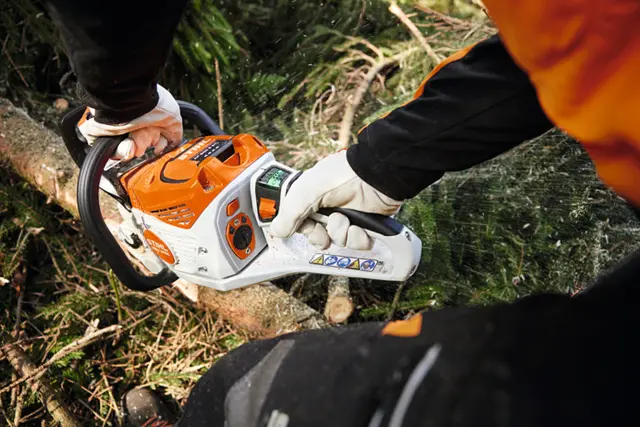 STIHL MSA 300 C-O 40cm sverdlengde. U/batteri og lader 